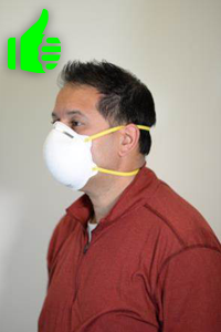 Image of worker wearing dust mask respirator correctly