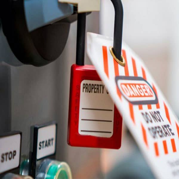 Image of lockout/tagout tags